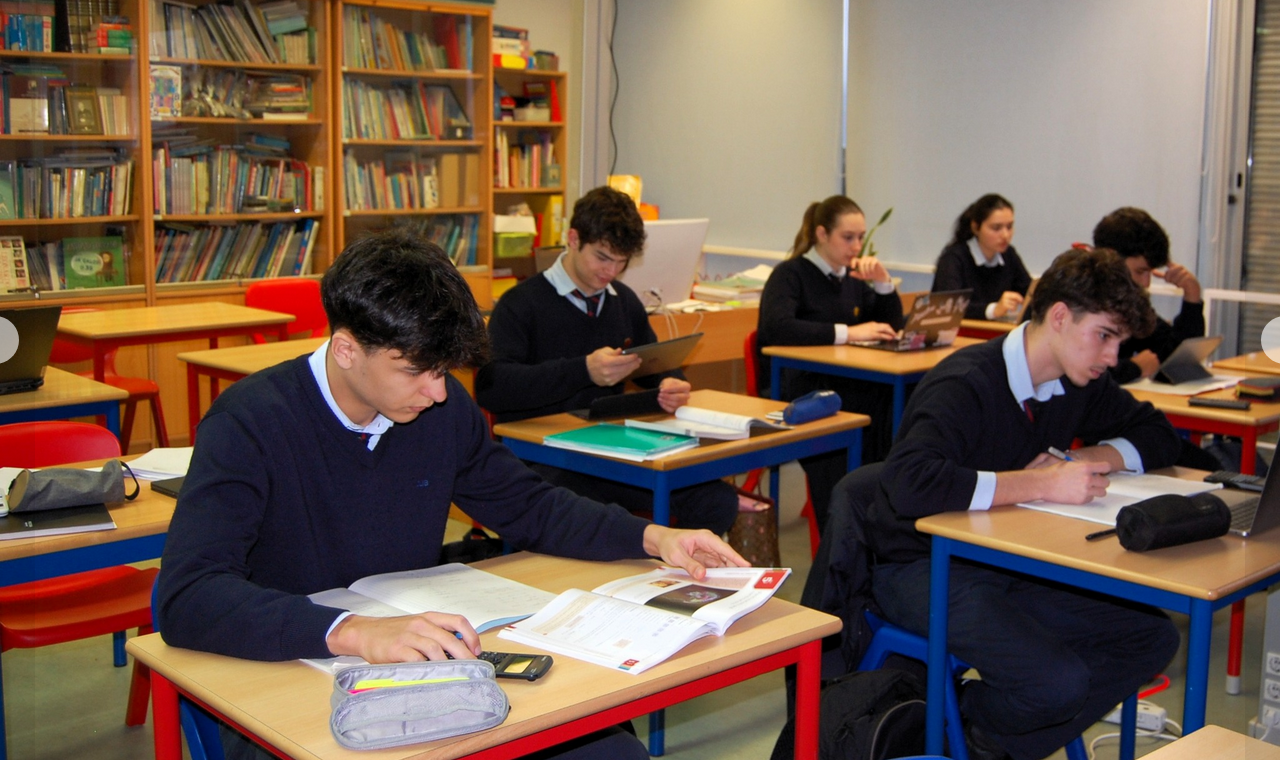  International School Of Braga 